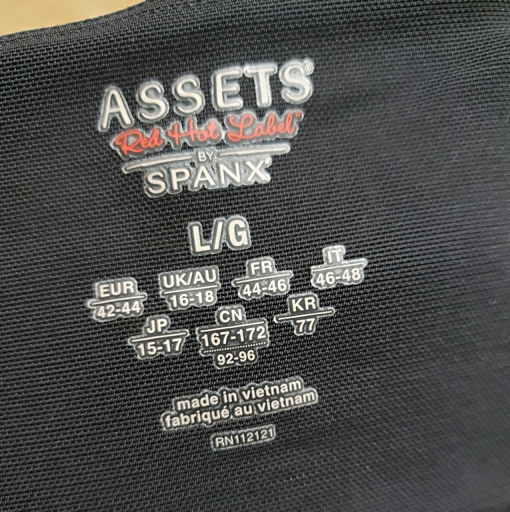 Spanx Assets shaping leggings